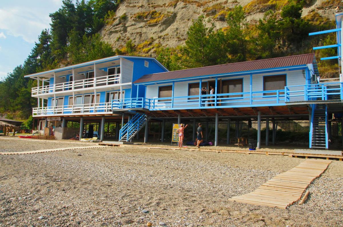 Captain Black Hotel Pizunda Exterior photo